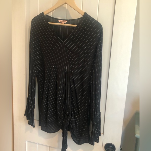 Juicy Couture …. Black & silver blouse NWOT - Picture 14 of 15